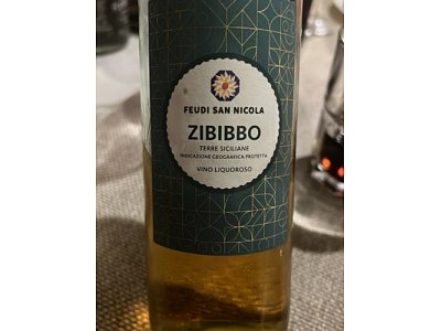 Zibibbo feudi di san nicola vino liquoroso